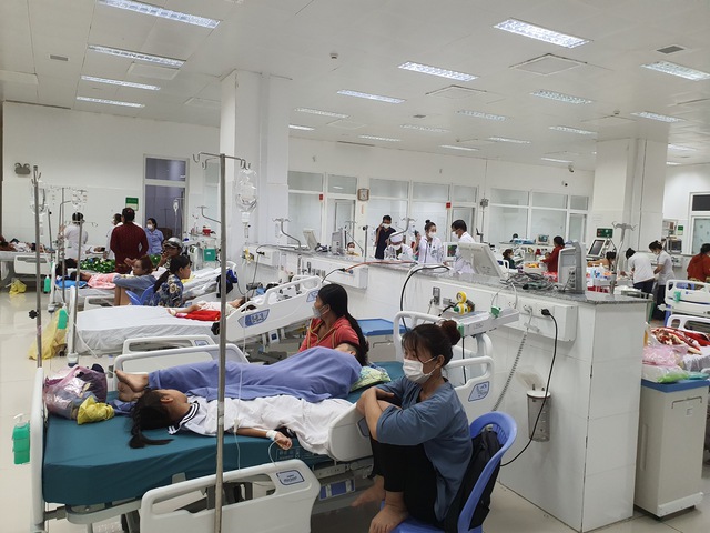 Kiên Giang: hơn 50 em học sinh nhập viện do nghi ngộ độc thực phẩm
