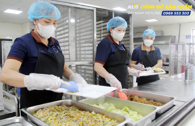 Bếp ăn tập thể có cần phải xin Giấy chứng nhận an toàn thực phẩm không?